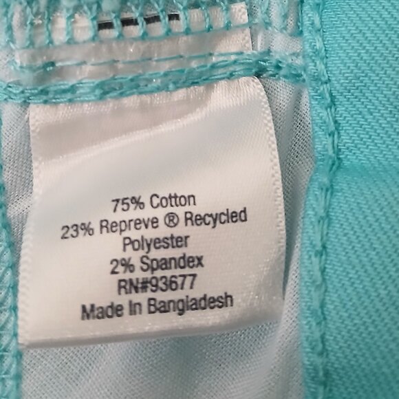 NWT St Johns Bay Capri Jeans 10P Aqua Sail Mid Rise Stretch - Picture 9 of 10